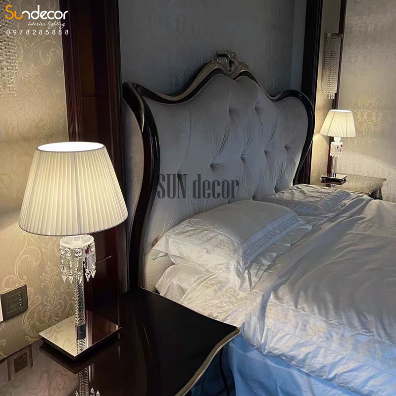 Đèn bàn decor BA005DB