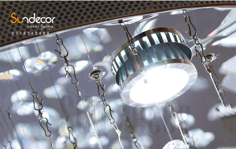 Đèn mâm ốp trần phòng khách hiện đại
