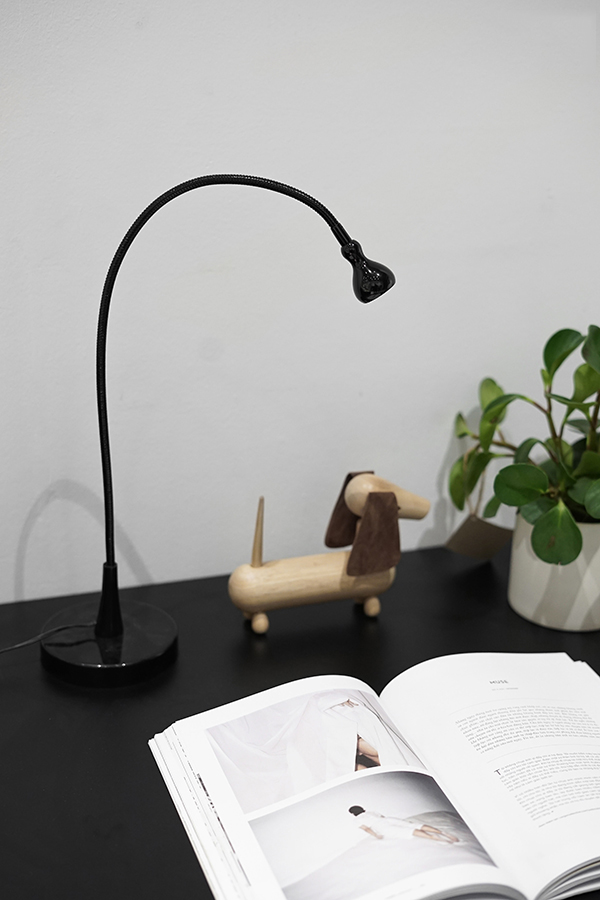 Hướng dẫn chọn đèn bàn làm việc chuẩn nhất