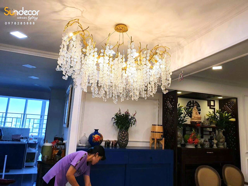 Sundecor lắp đặt đèn chùm nhà Mr Hùng