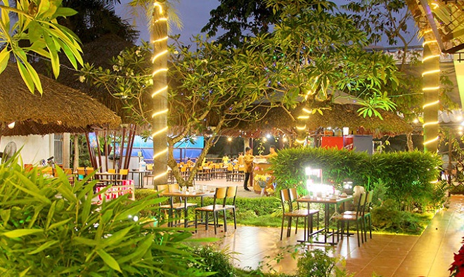Các loại đèn trang trí quán ăn đơn giản cho không gian thêm đẹp
