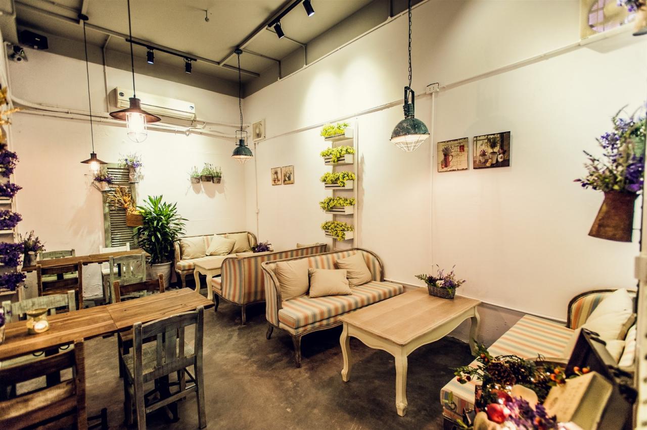 Kinh nghiệm chọn đèn trang trí quán café