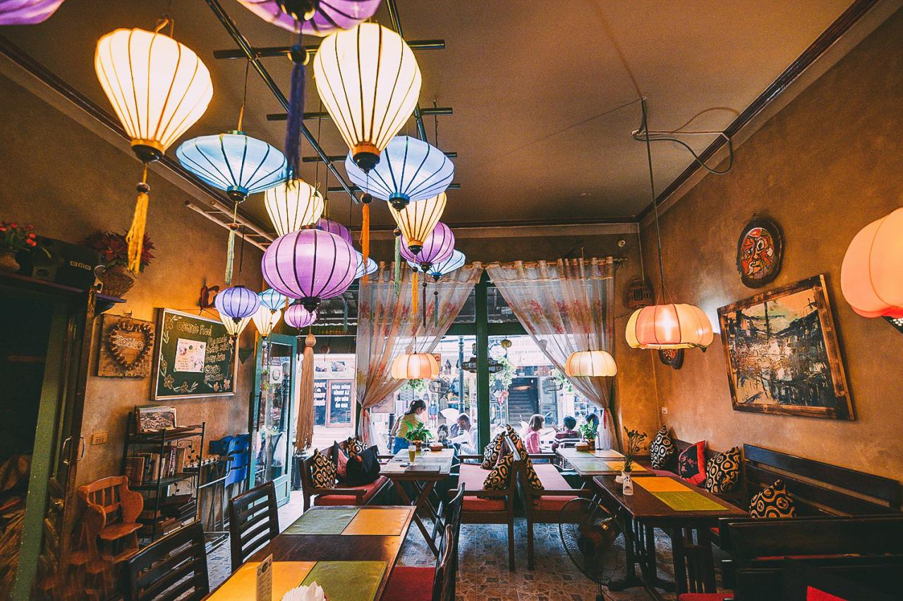 Kinh nghiệm chọn đèn trang trí quán café