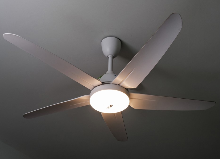 Quạt trần đèn đến từ thương hiệu Panasonic (Nhật Bản)